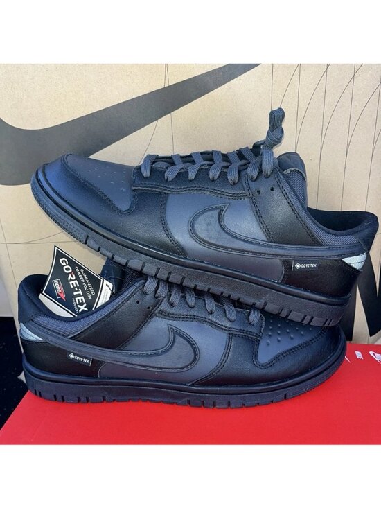 NEW Nike Dunk Low GTX Gore-Tex Triple Black Anthracite HQ2053-001 Size 9 main image 4